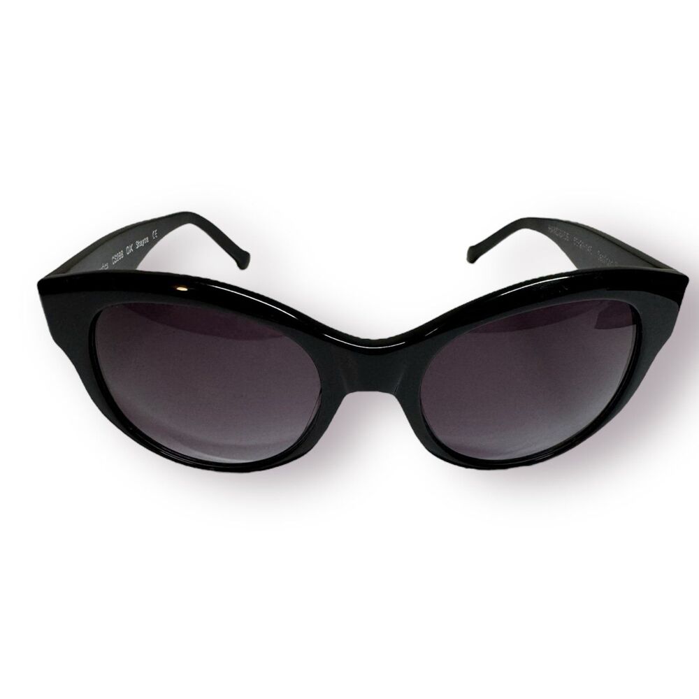 Colors in Optics Shayna Black Sunglasses Gradient Lenses 53-21-145mm‎